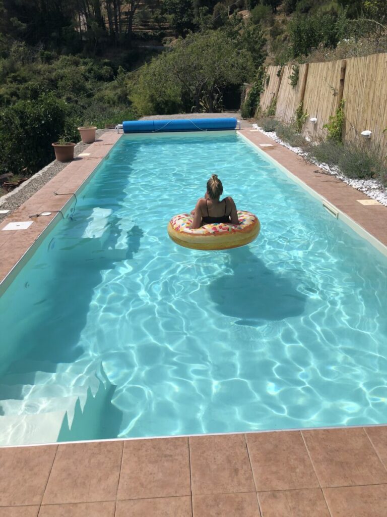 tempImageHU74x8 768x1024