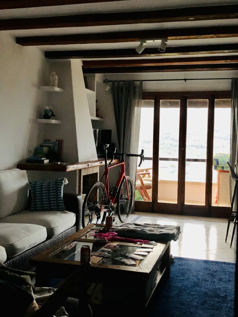 AE80E544 6B71 43F2 8C42 44A65832DEBE 768x1024