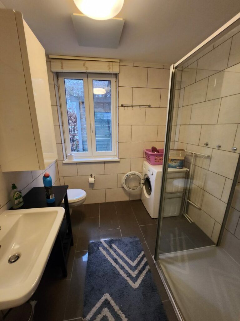 20230412 191217 768x1026