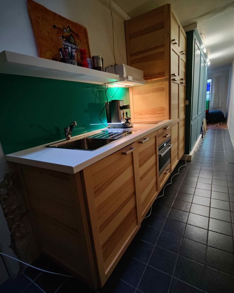 221022Kueche 768x961