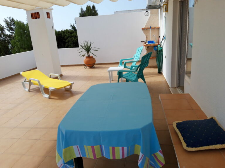 Wohnung Terrasse2 768x576