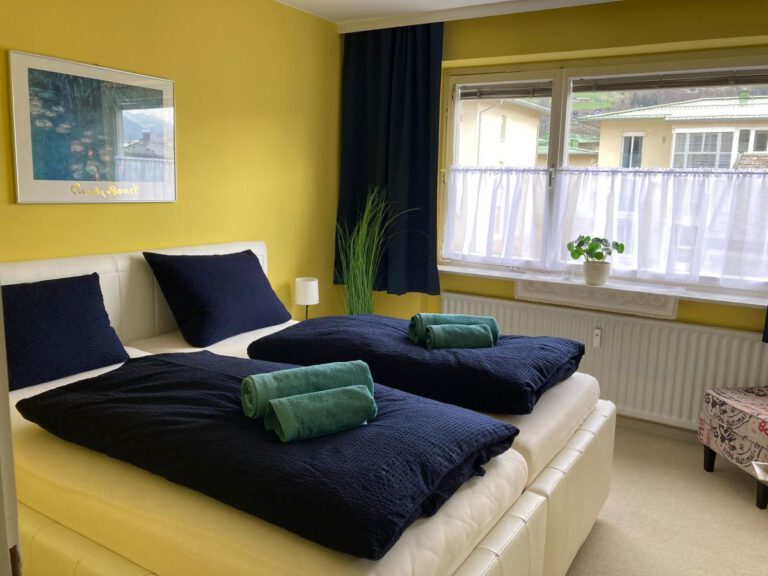 fewo ina mondsee schlafzimmer 1 768x576