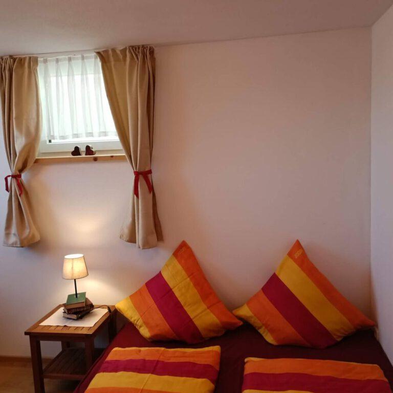 schlafzimmer 768x768