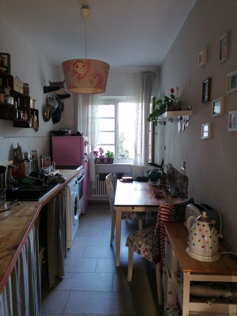 17513466466975043021395421914186 768x1024