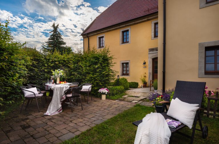 clara aussen 768x505