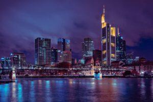 frankfurt 3917054 1920 300x201