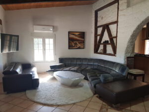 20200308 161841 300x225