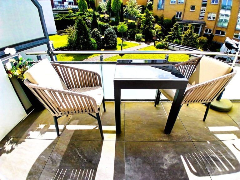 Balkonbild II NEU 768x576