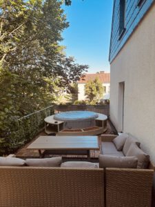 IMG 0704 225x300